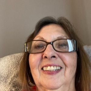 Meet your Posher, Raeanne